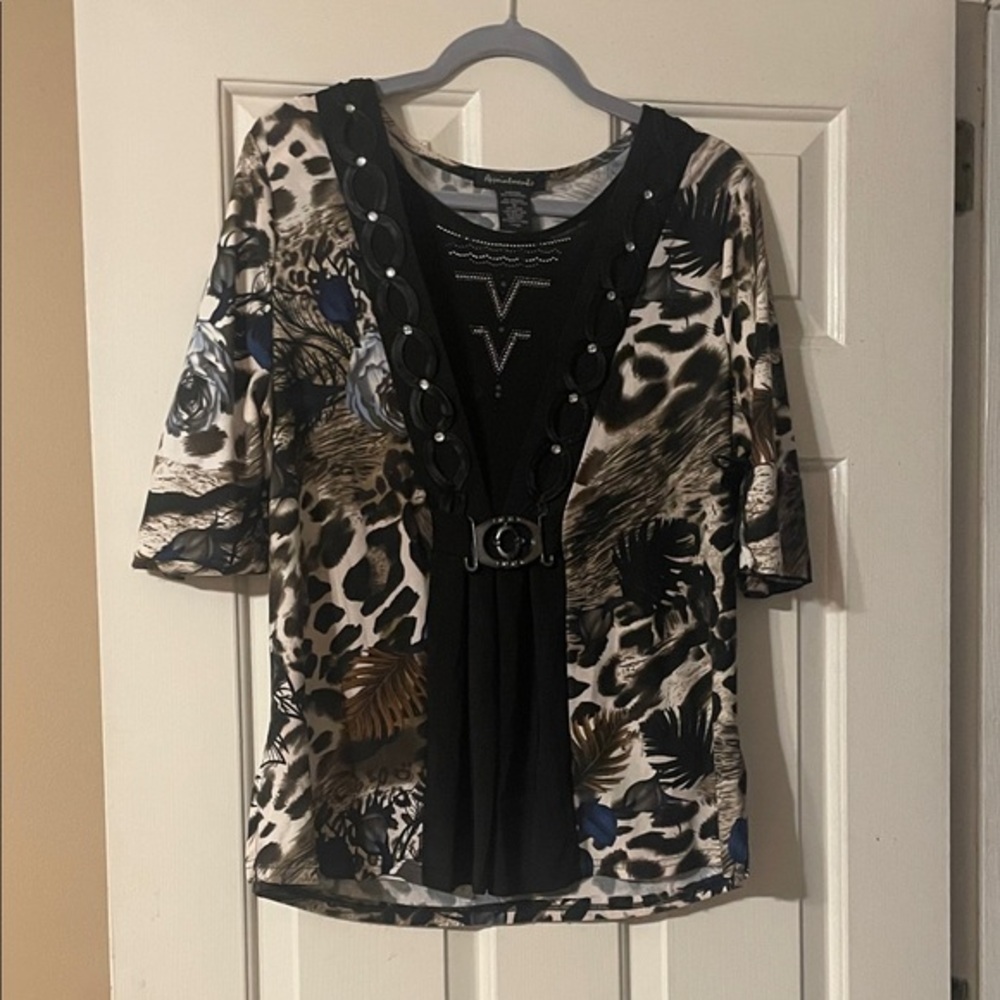 Stylish Animal Print Blouse with Black Accents